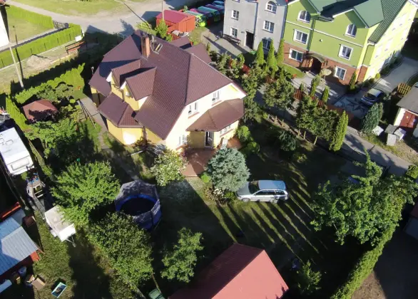 Dom AIDA i ogród z lotu ptaka